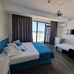 H Pe Plaja Belona *