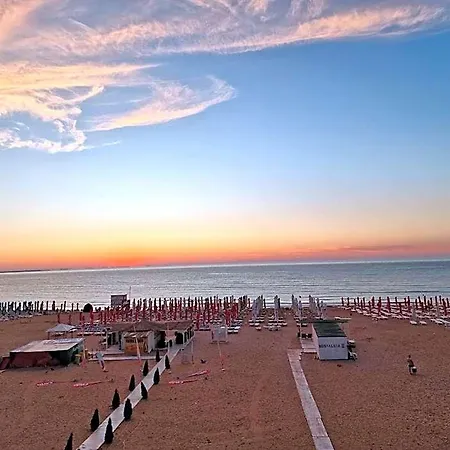Otel H Pe Plaja Belona