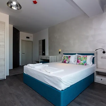 Otel H Pe Plaja Belona *